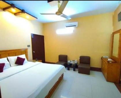 Royal Residency Guest House Karachi - image 17