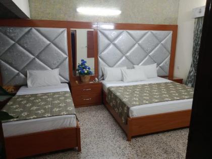 Rehaish Inn PECHS - image 4