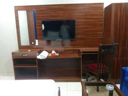 Hotel Comfort INN (R) - image 14