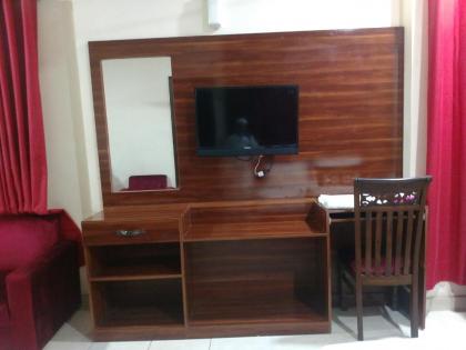 Hotel Comfort INN (R) - image 9
