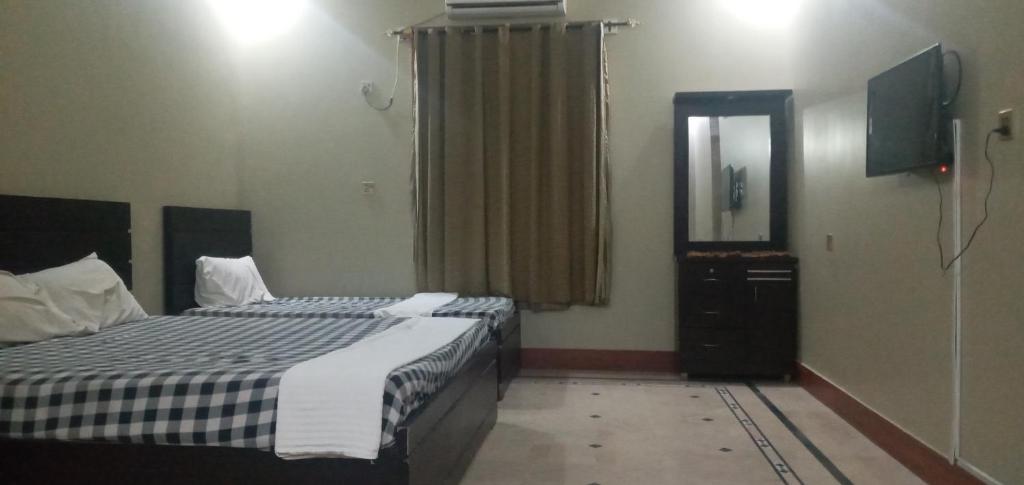 Hotel Elegant Karachi - image 2