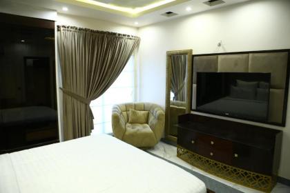 Beach Resort - image 8