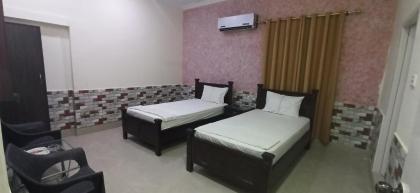 Rehaish Inn Guest House - image 9