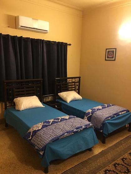 Asma Guest House - image 8