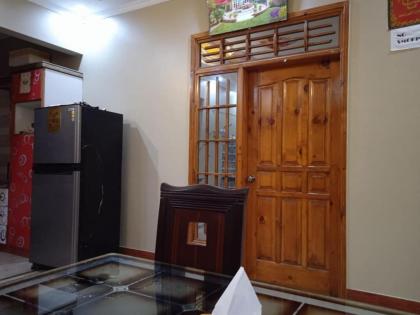 Elegant Palace Guest House - image 14