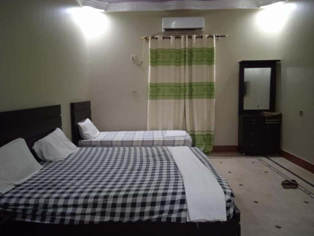 Elegant Palace Guest House - image 3