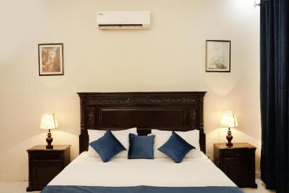Diamond Lodge - image 17