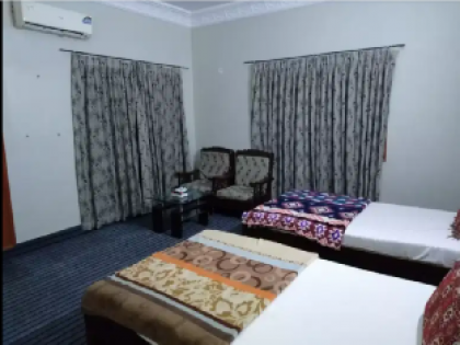 Hotel Classic Inn - image 5