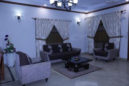 Hotel Family Guest House - image 8