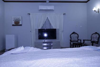 Hotel Family Guest House - image 9