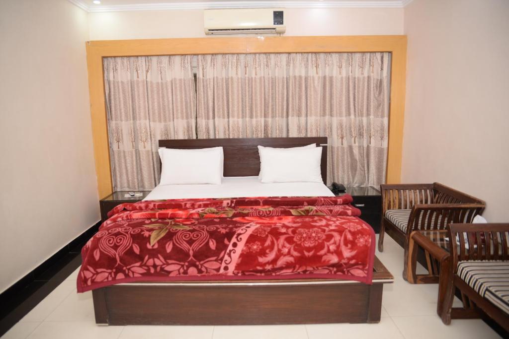 New Era Guest House - image 2