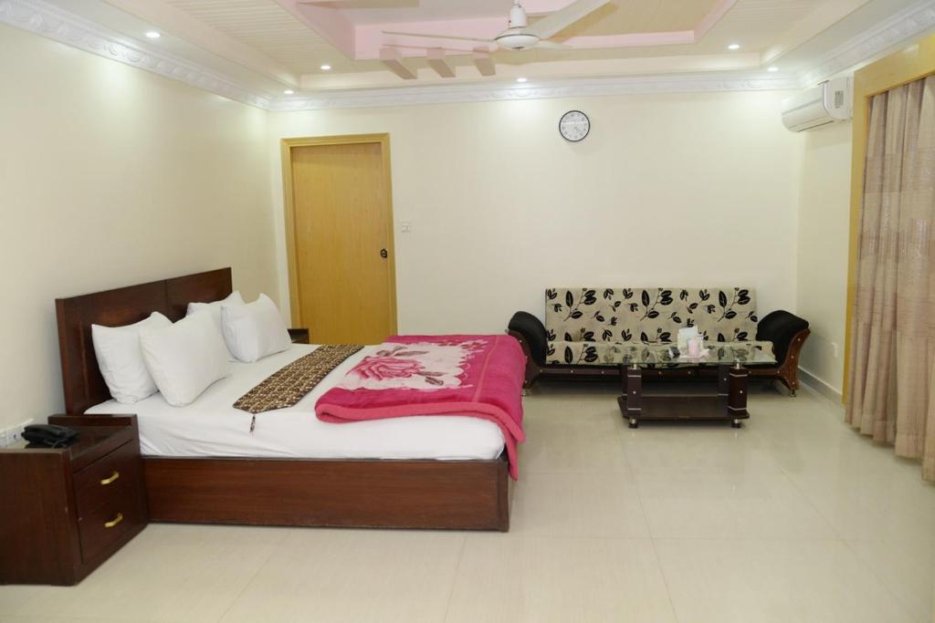 New Era Guest House - image 5