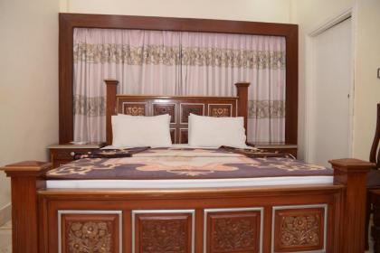 Stay Inn Guest House - image 10