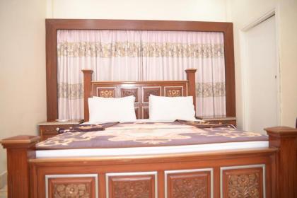 Stay Inn Guest House - image 8