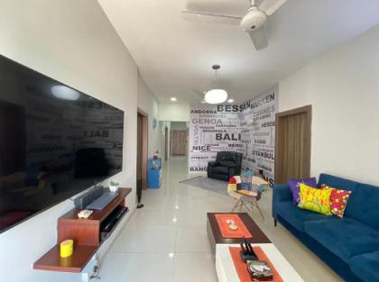 Bright, modern, 3br family-friendly apartment in Karachi