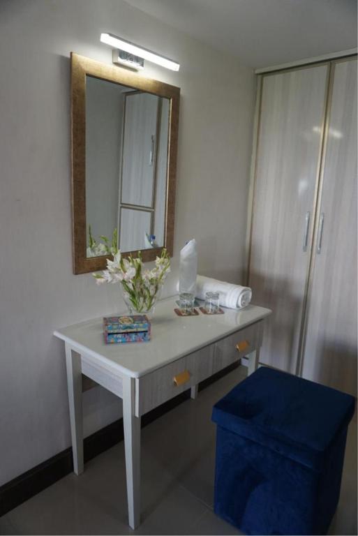 Airport Hotel - image 3