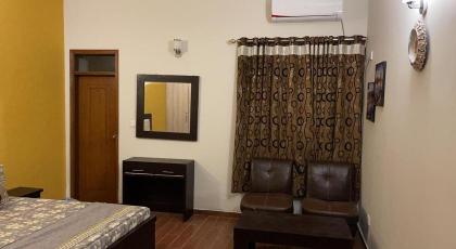 Hotel Executive Lodge - image 18