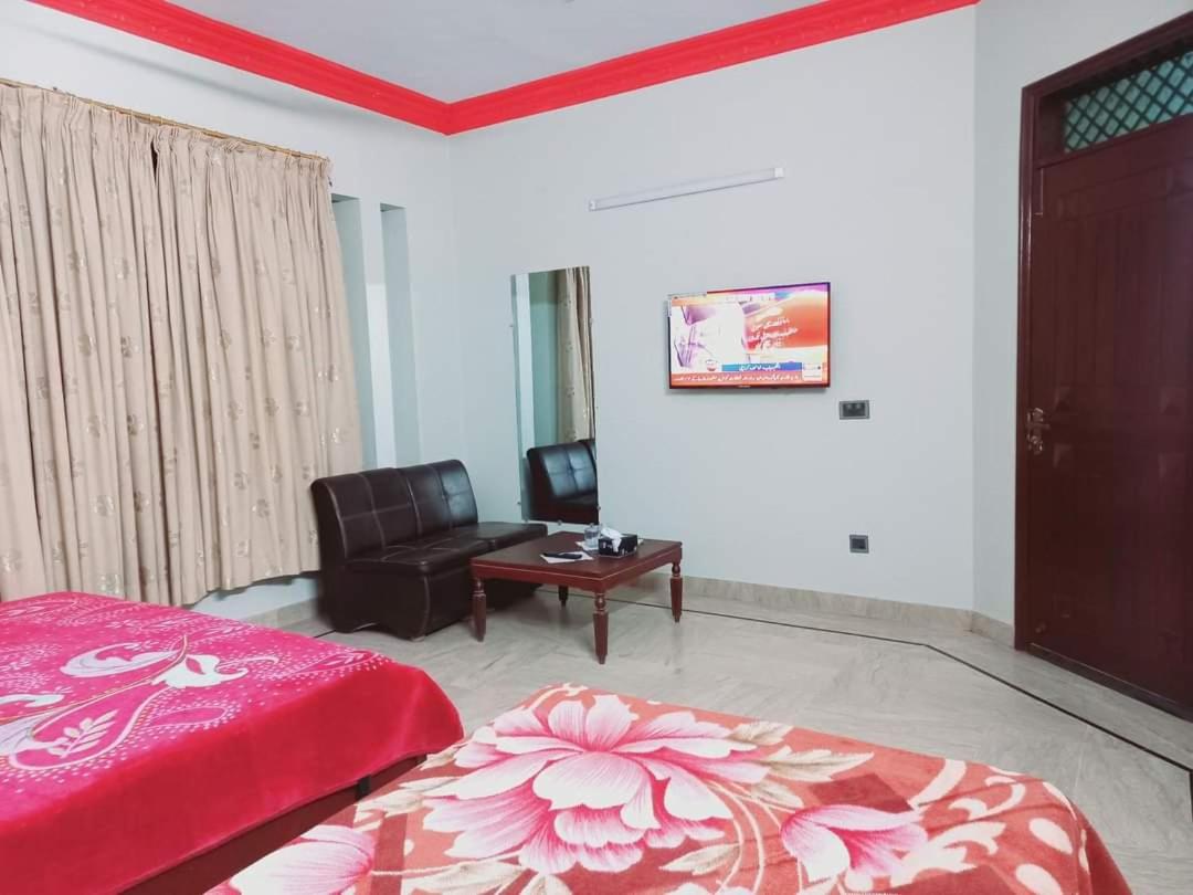 Gulshan Family Guest House Near Millennium Mall - image 2