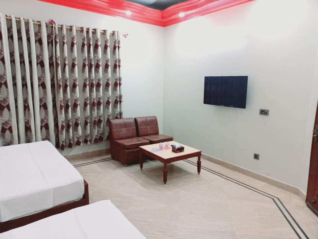 Gulshan Family Guest House Near Millennium Mall - image 5