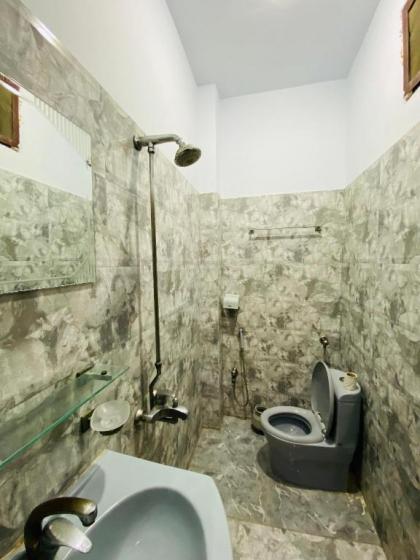 Karachi Inn Guest House - image 2