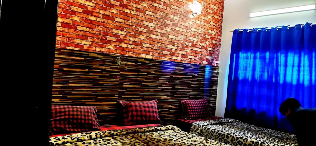 Palace In Guest House - image 4