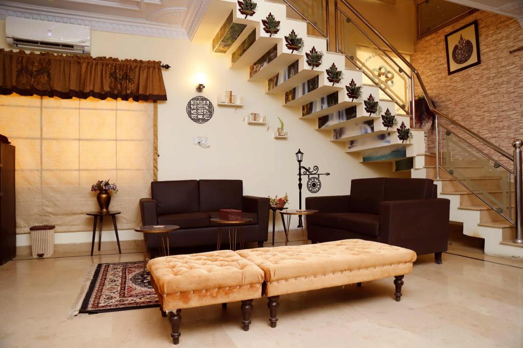 Waypoint Hotel - image 5