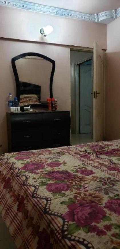 Comfy 2-bedroom condo in secure enclosed complex. - image 26