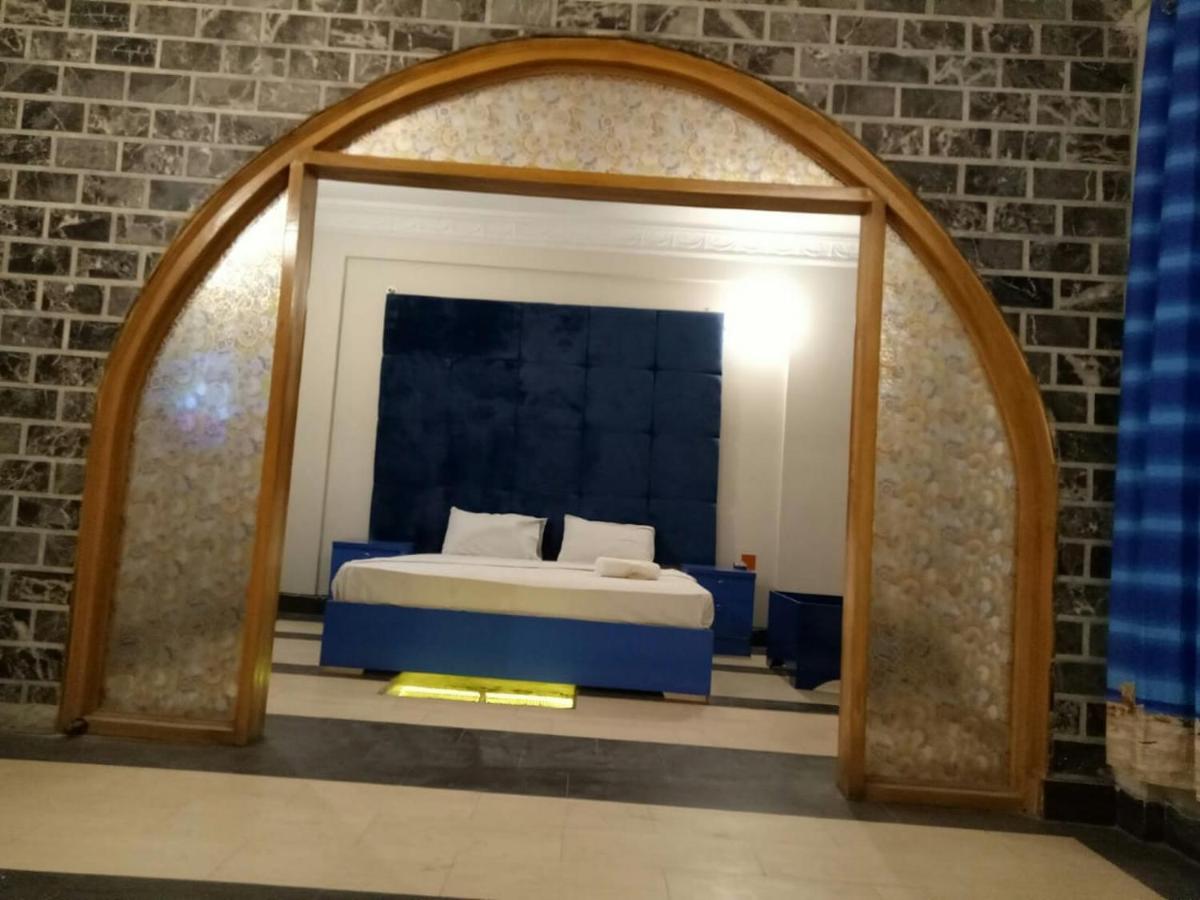 Hill view Guest House near continental bakery Johar Darul sehat Agha khan and Liaqat Hospital - main image