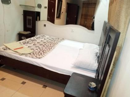 Hill view Guest House near continental bakery Johar Darul sehat Agha khan and Liaqat Hospital - image 22