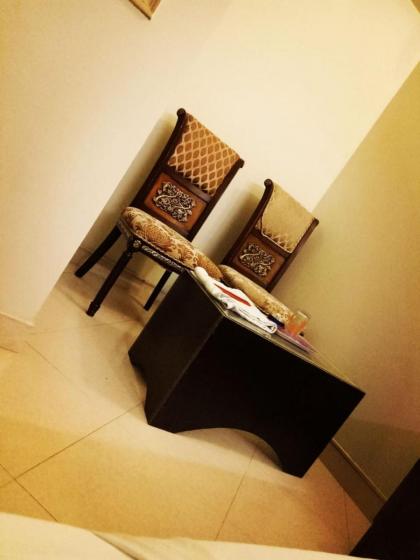 Hill view Guest House near continental bakery Johar Darul sehat Agha khan and Liaqat Hospital - image 24