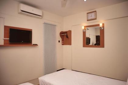 Remarkable Diamond Apartment Dha Defense Karachi - image 30