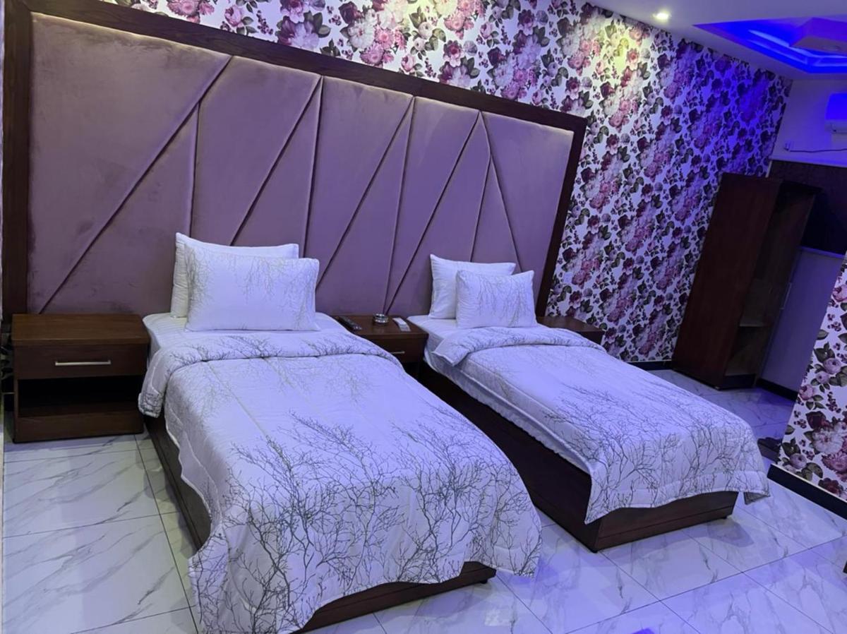 Royal Continental DHA Karachi - main image
