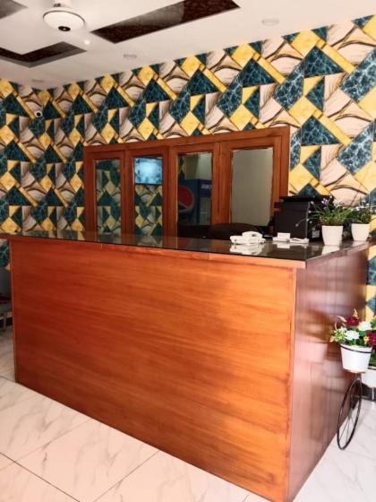 Royal Continental DHA Karachi - image 3
