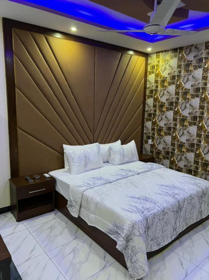 Royal Continental DHA Karachi - image 4