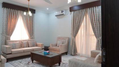 Al Rasheed Apartments second floor apartment