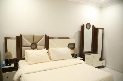 Al Rasheed Apartments second floor apartment - image 8