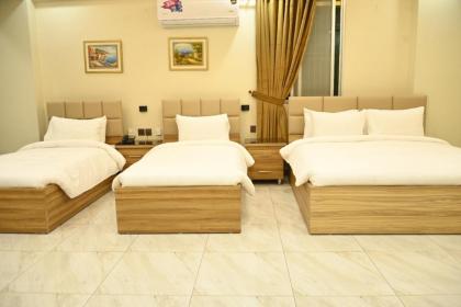 Hotel Pearl Inn - image 8