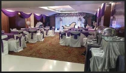 Sarawan Hotel - image 3