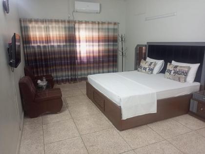 Karachi Family Guest House - image 8