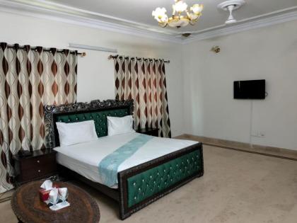 Karachi Family Guest House - image 2