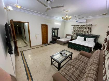 Karachi Family Guest House - image 18