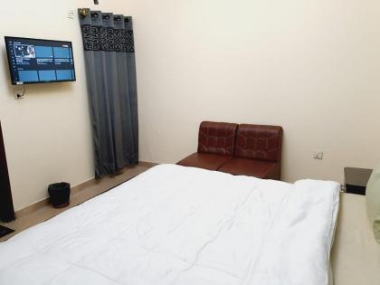 Karachi Family Guest House - image 6