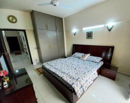 Saima Jinnah Ave-2 Bedroom Cozy Apartment - image 2