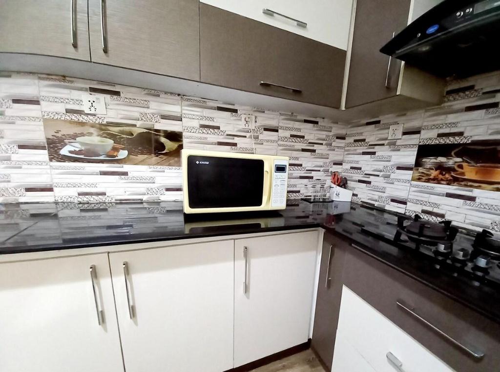 Saima Jinnah Ave-2 Bedroom Cozy Apartment - image 6
