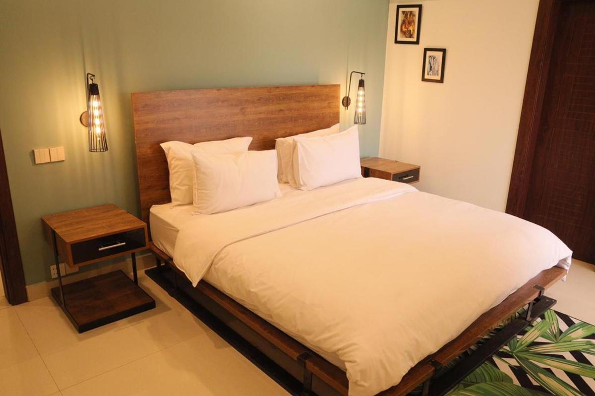Ghumo - 2BR Serviced APT Near Airport - image 7