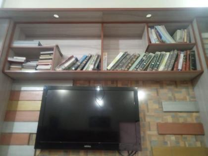 Aviation Guest House Luxury Room - image 9