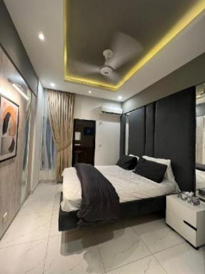 Luxury Living With City View-3br Apt-Nishat comDHA - image 10