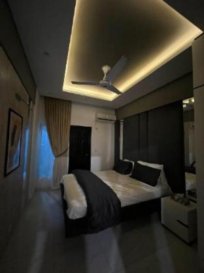 Luxury Living With City View-3br Apt-Nishat comDHA - image 11