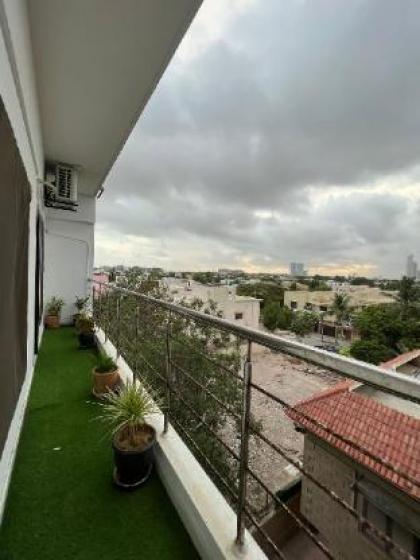 Luxury Living With City View-3br Apt-Nishat comDHA - image 6