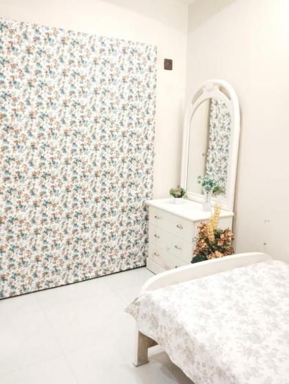 Dream home 2 bedrooms Family - image 29